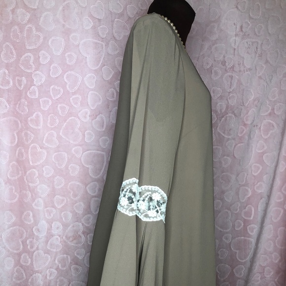 Umgee long bell sleeve chic&beautiful top … - Picture 5 of 7